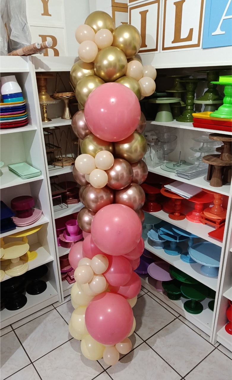 Arco de Balões Orgânico 2M - Amiga Festeira Decorações 