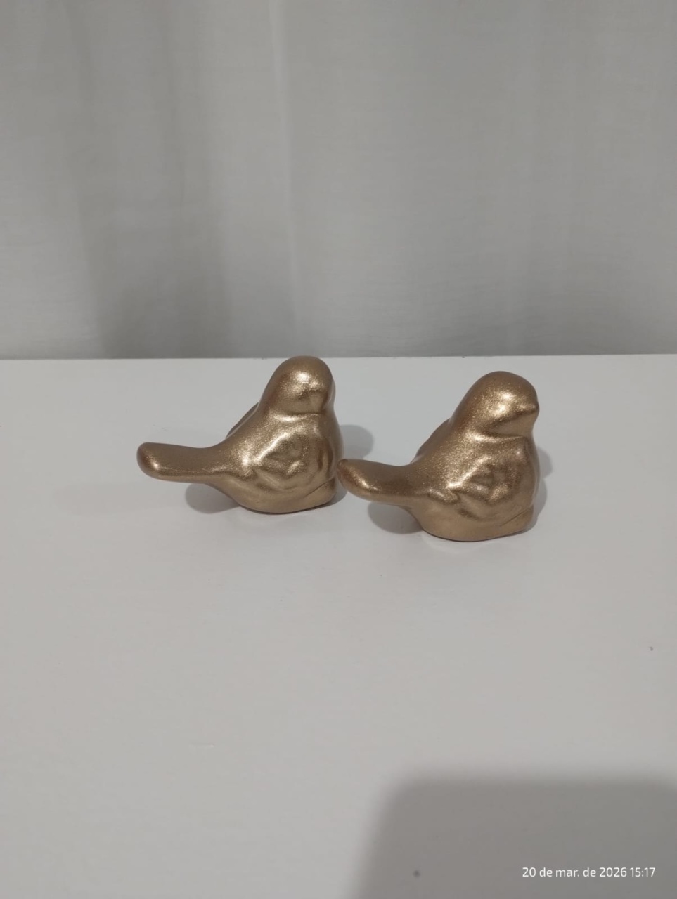 Passarinhos de Cerâmica Dourado (Par) - Amiga Festeira Decorações 