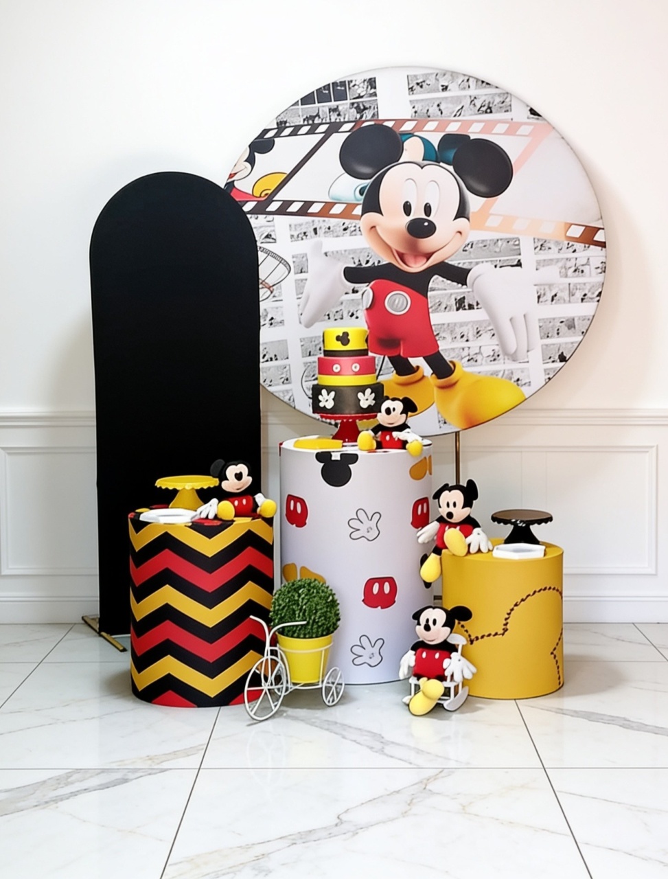 Mickey - Carla Ferrari Pegue e Monte