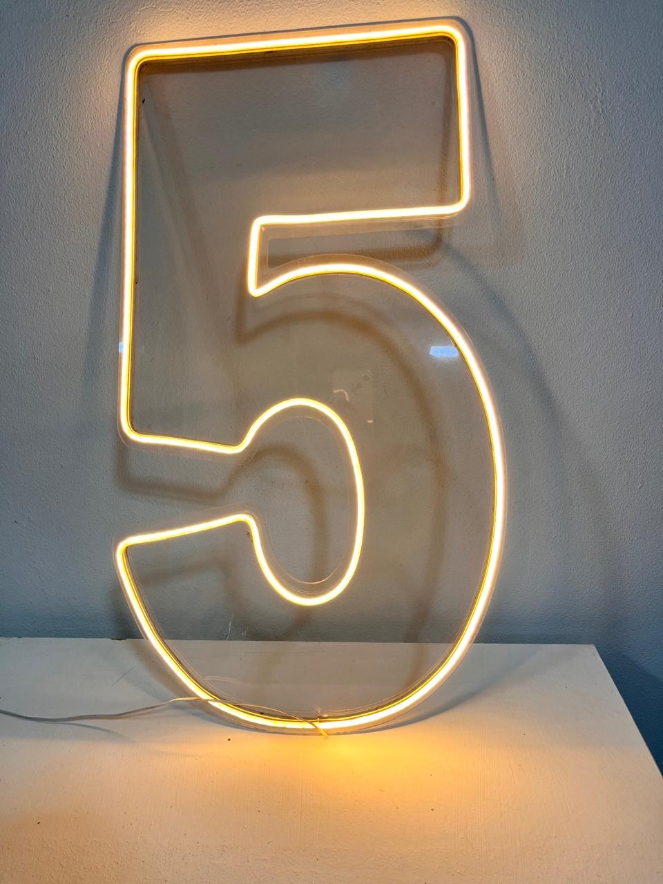 Numero 5 Painel Neon de Led Premium - WP LOCFEST
