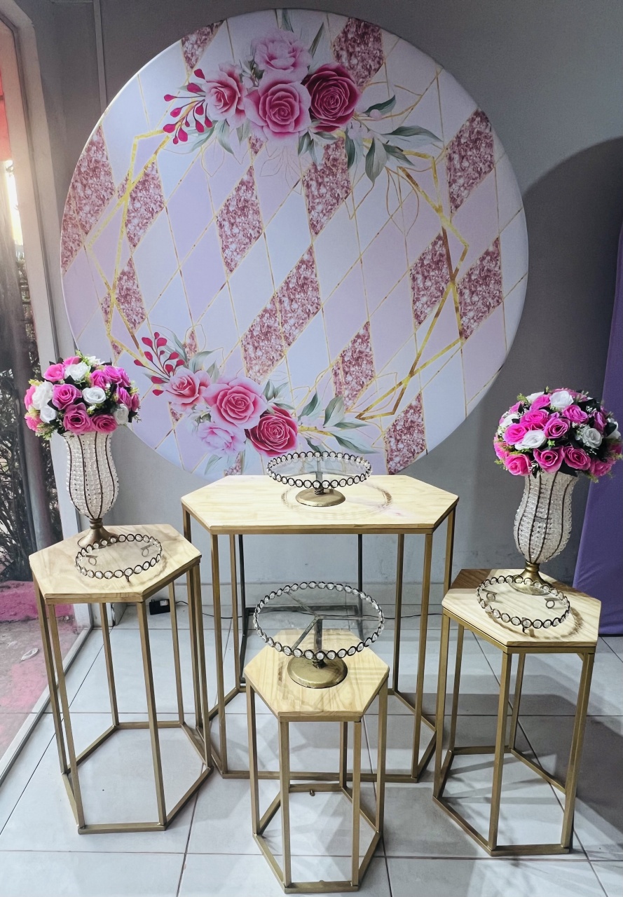 Pegue E Monte Floral Rosa - Aline Maura Loc e Decor