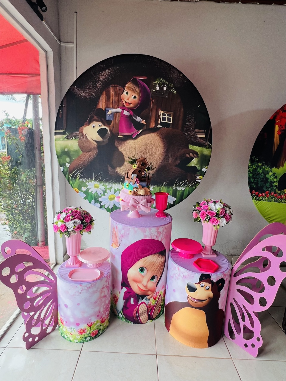 Pegue E Monte Marsha E O Urso Com Borboleta Mdf E Bolo Fake - Aline Maura Loc e Decor