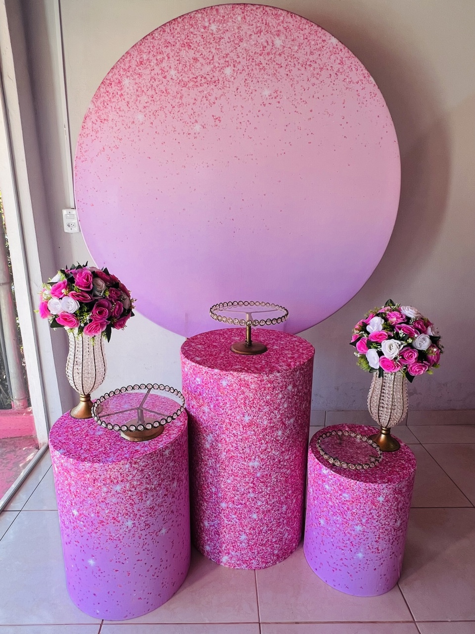 Pegue E Monte Rosa Brilhoso - Aline Maura Loc e Decor
