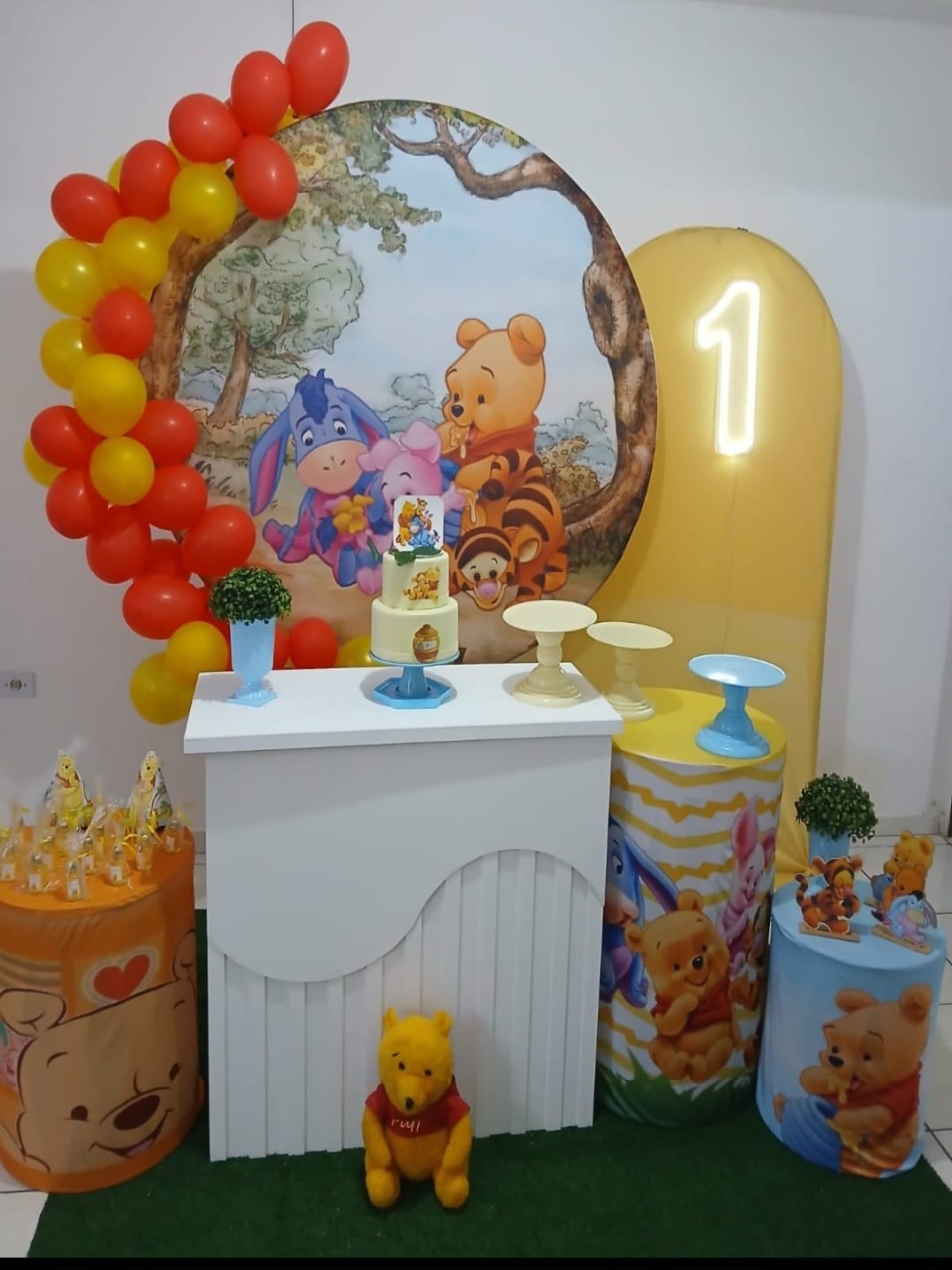 Tema Ursinho Pooh - Silverio decorações