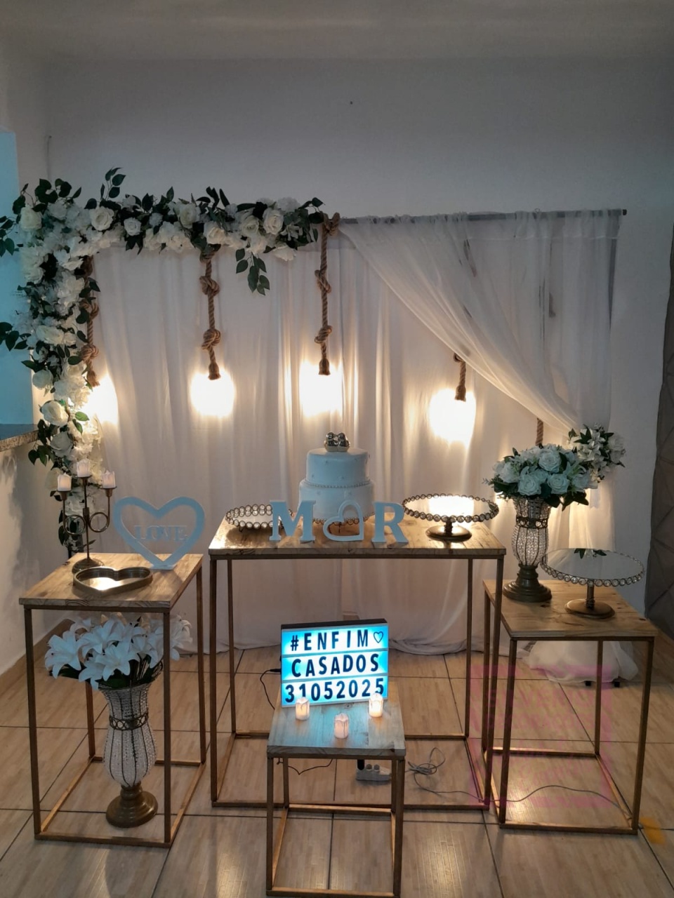 Casamento Flores Branca E Folhas (2) Montagem - Silverio decorações