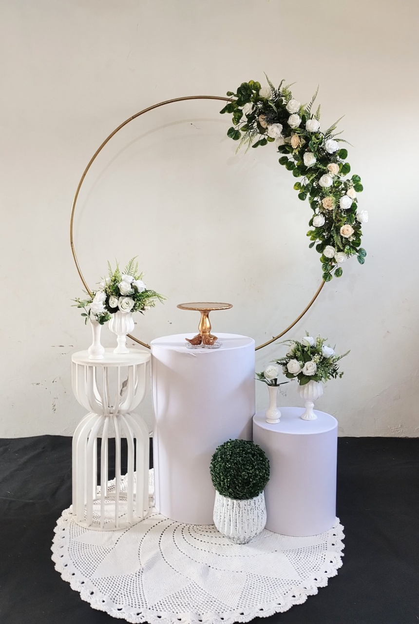Kit Casamento C/ Arranjo Floral Lateral Branco - Ágata pegue monte e decore 
