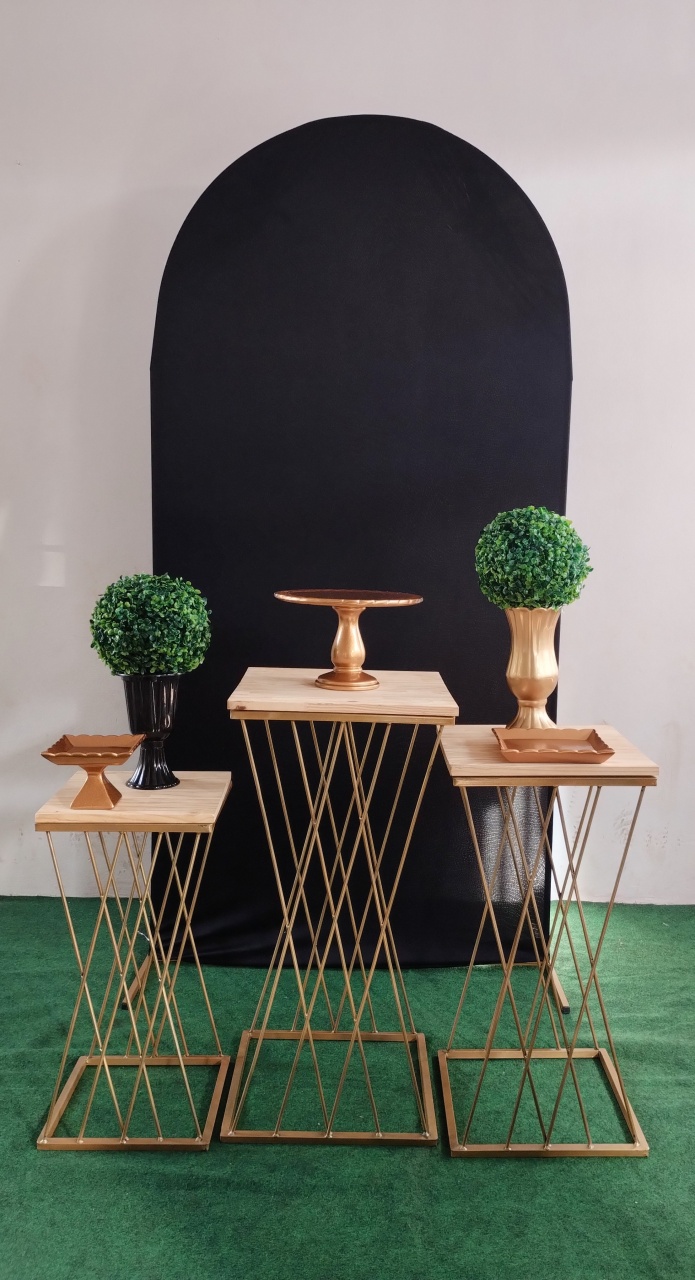 Romano Preto Com Treliça Dourada - Ágata pegue monte e decore 
