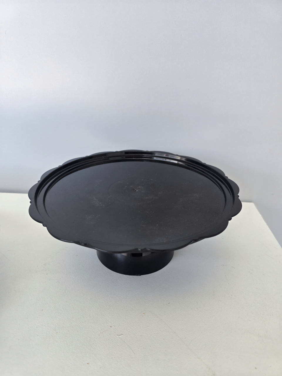 Boleira / Doceira Preta 22 Cm - Flor de Minas Artes Artesanais ltda