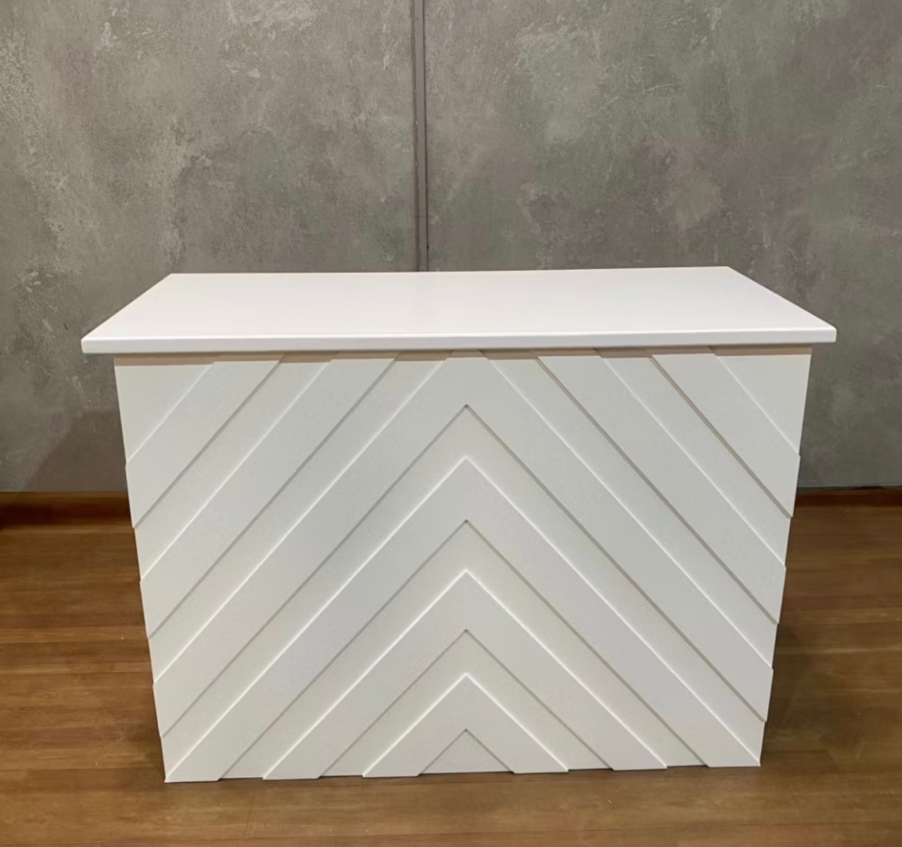 Mesa Chevron Branca - Festejar Bandeirantes 