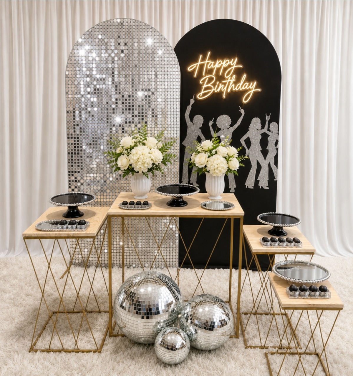 Festa Anos 60,70,80 - DecoraCare