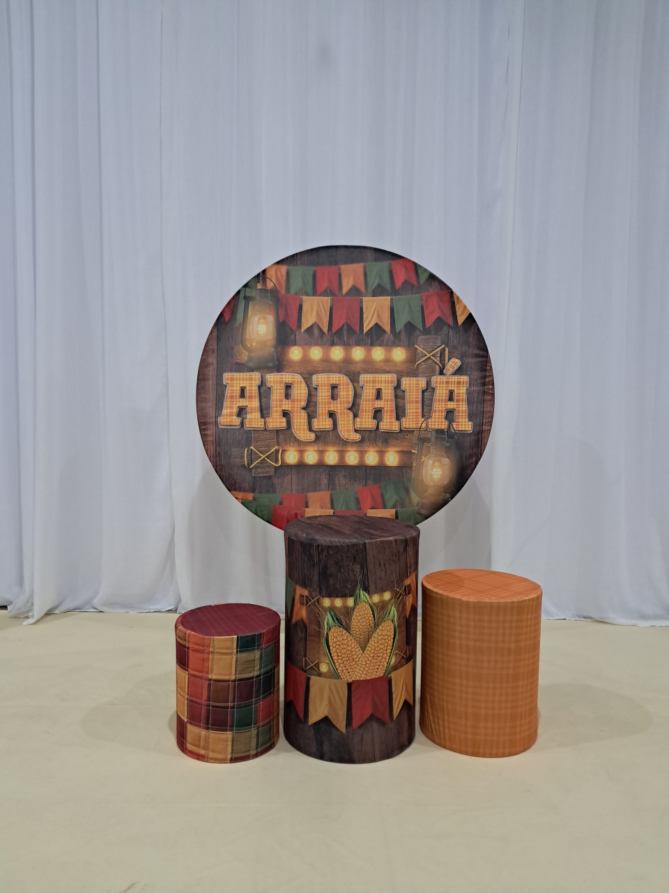 Pm01 Mini Encanto Painel Arraiá +3 Cilindris - Encanta Festas 