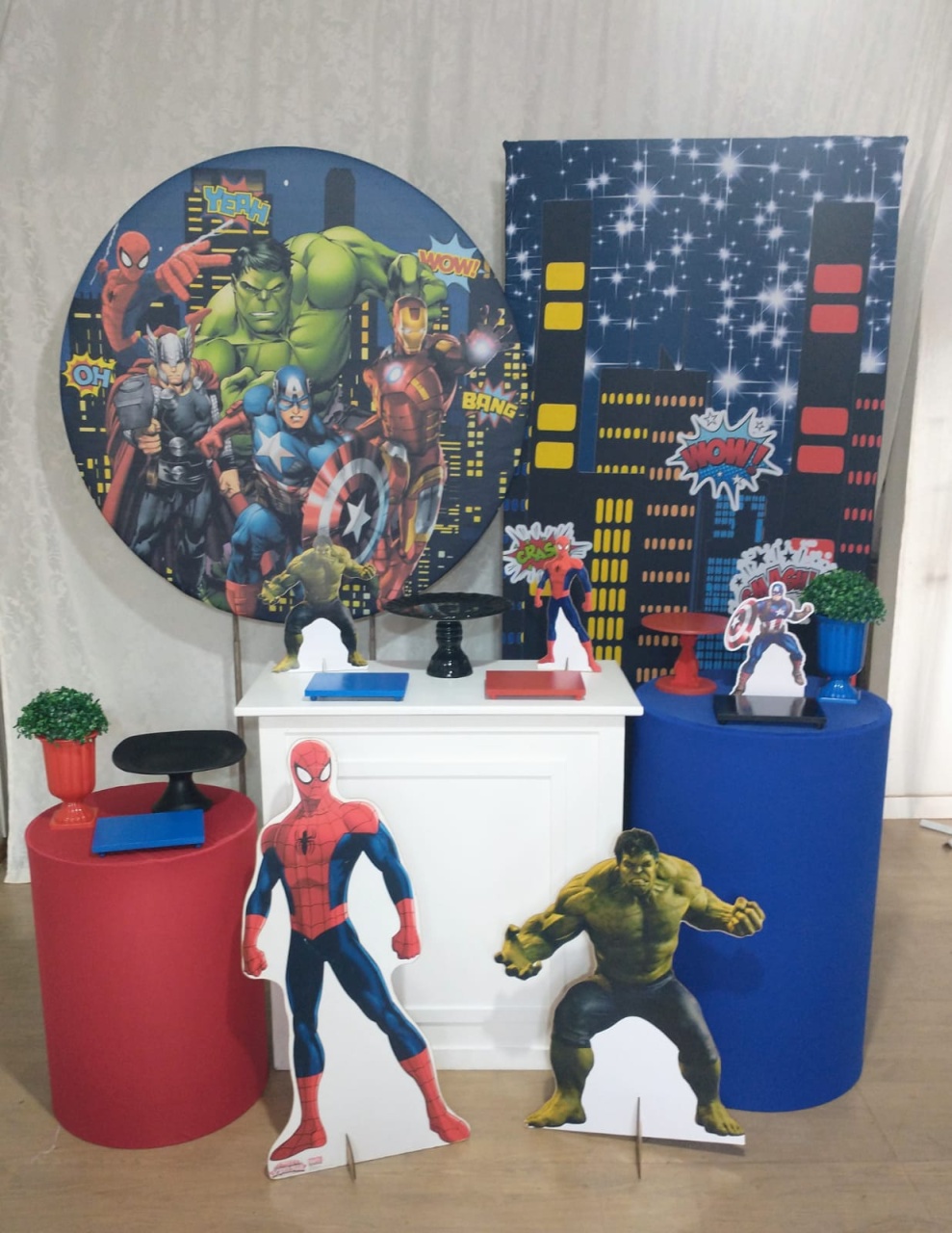 Vingadores - 2 Painéis - 2 Cilindros - Mesa Moldura - Crie e Personalize Pegue e Monte