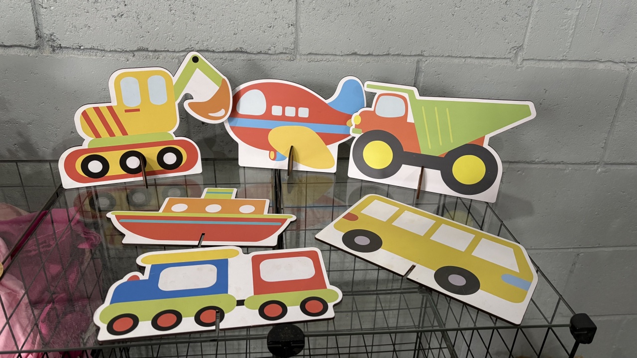 Kit Display Pequeno Carrinhos - Toque Mágico Decoração e pegue e monte
