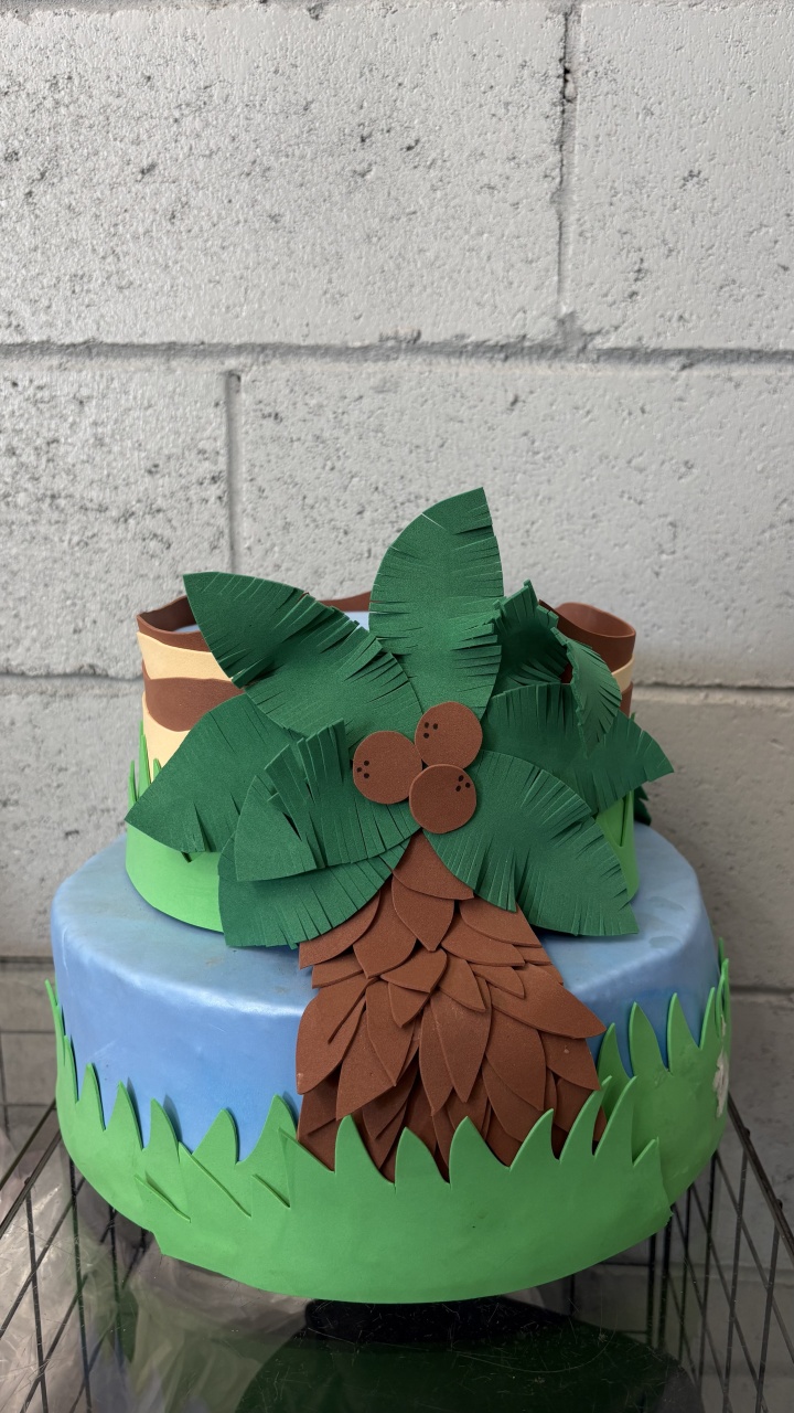 Bolo Fake Tropical - Toque Mágico Decoração e pegue e monte