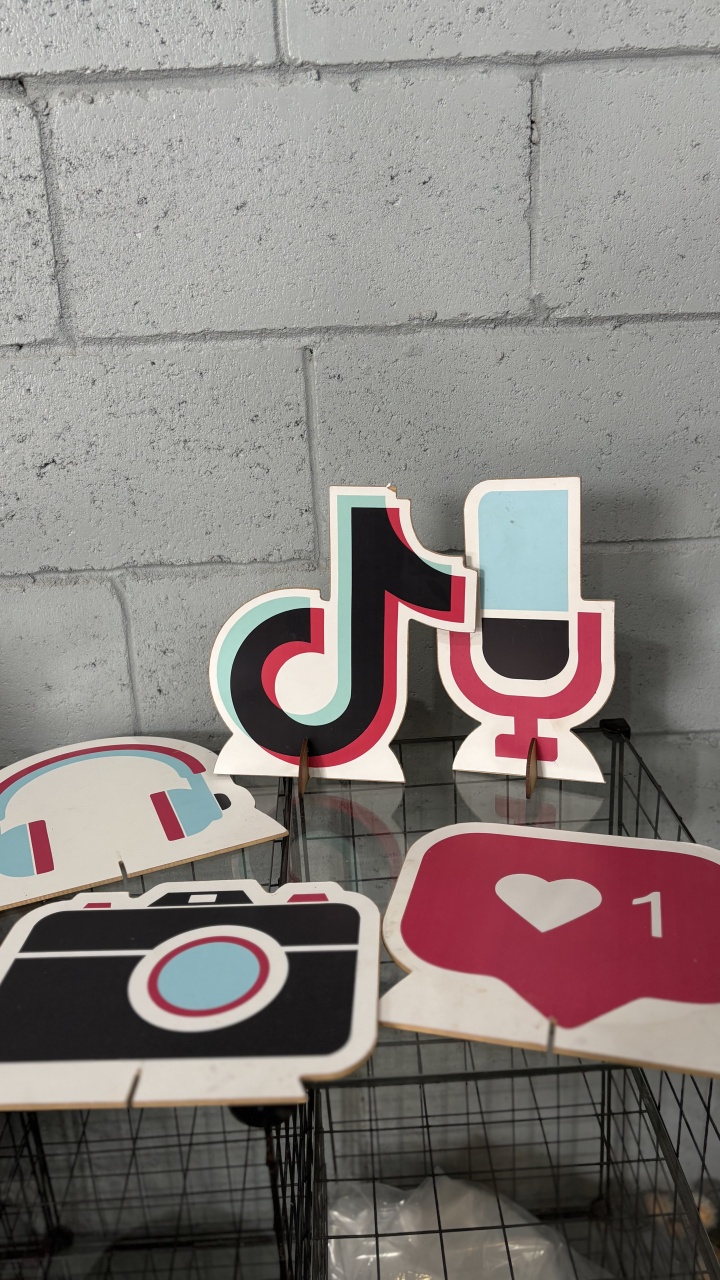 Kit Display Tiktok - Toque Mágico Decoração e pegue e monte
