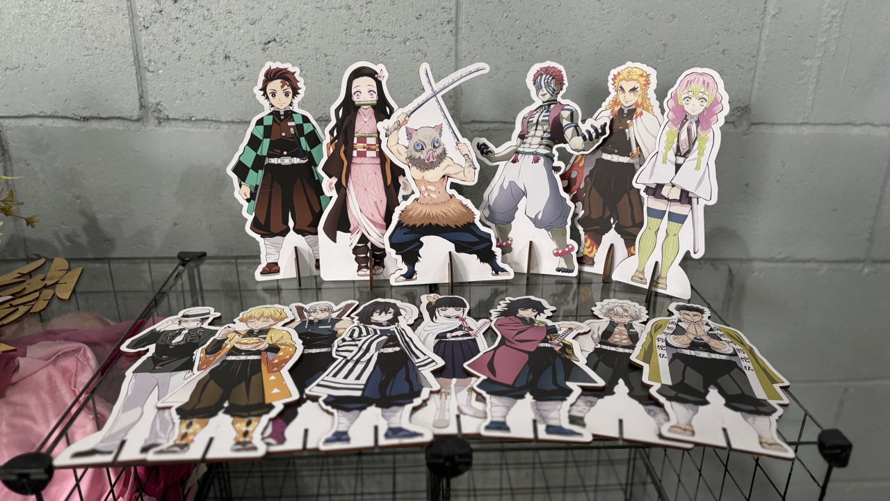 Kit Display Pequeno Demon Slayer - Toque Mágico Decoração e pegue e monte