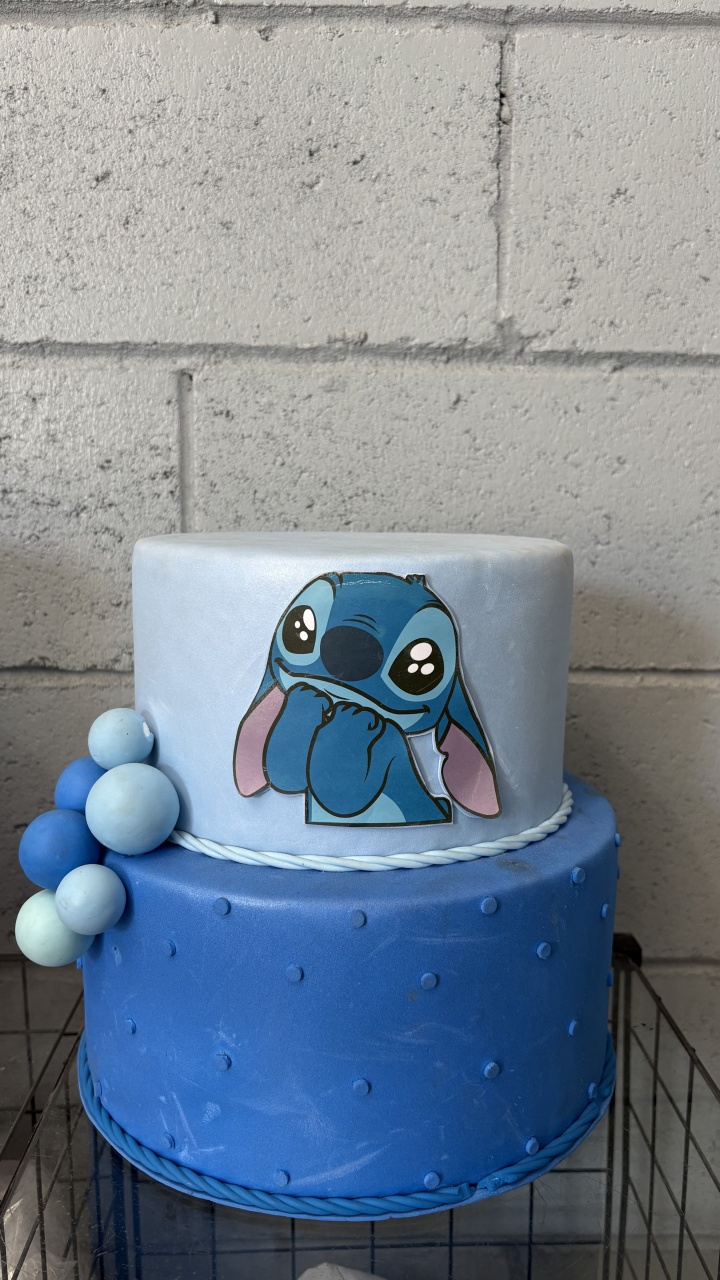 Bolo Fake Stitch - Toque Mágico Decoração e pegue e monte