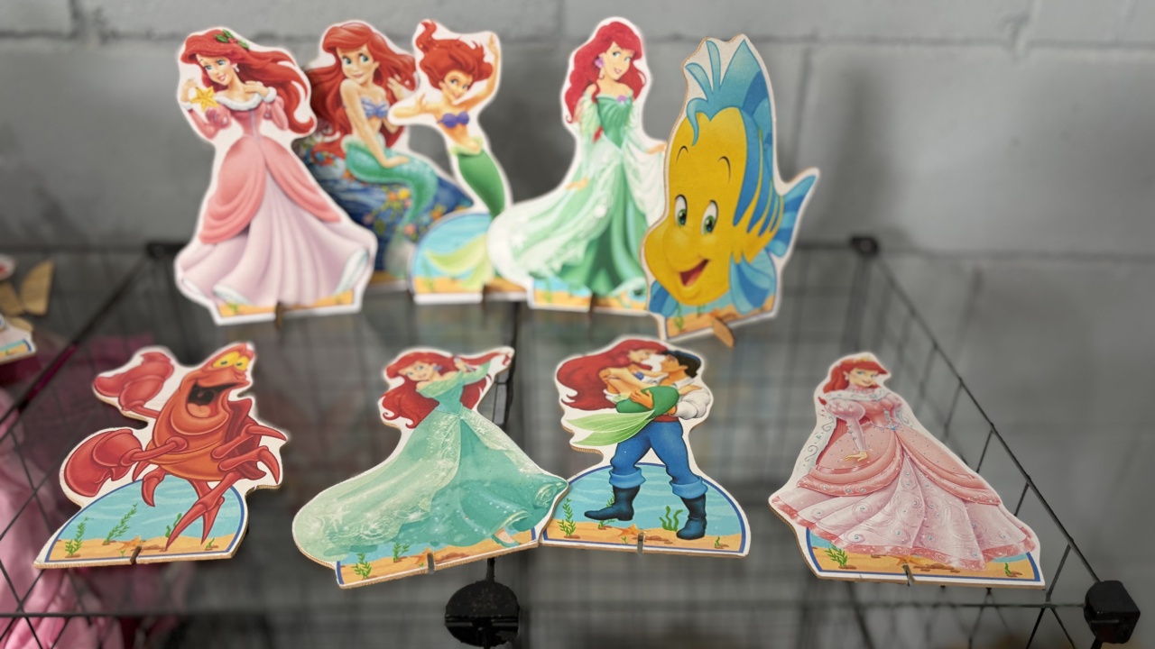Kit Display Pequeno Ariel - Toque Mágico Decoração e pegue e monte