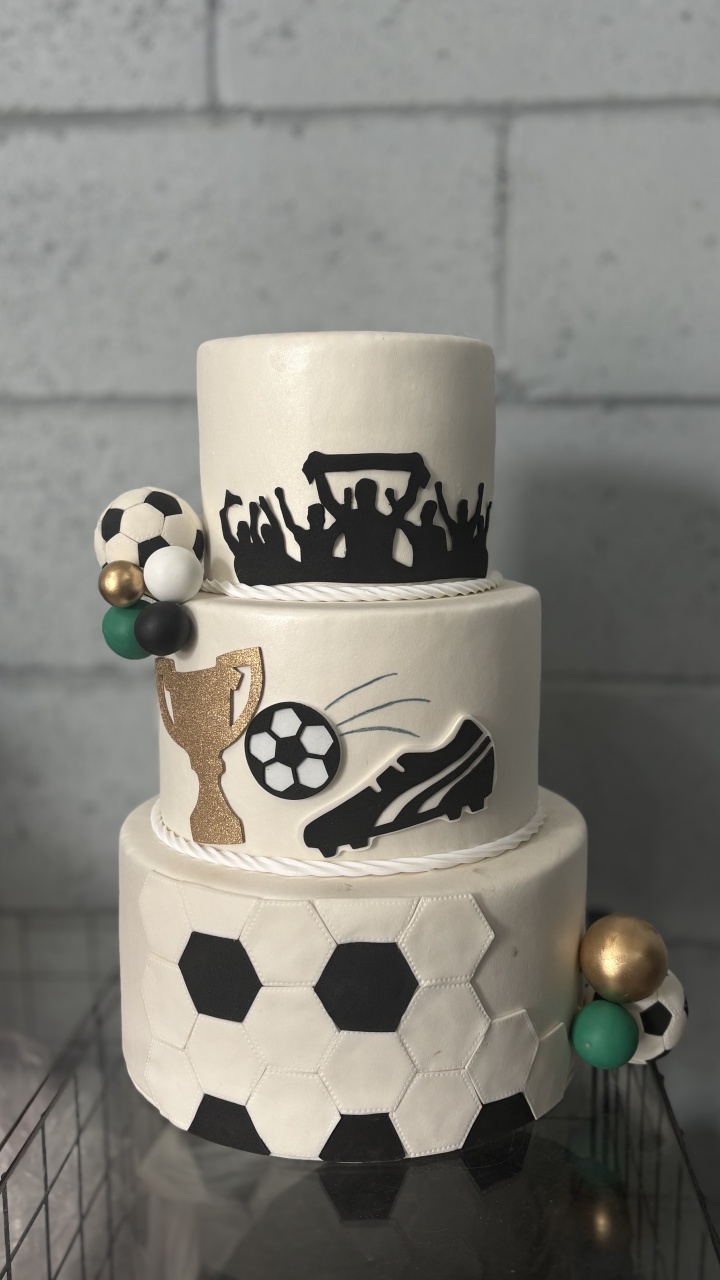 Bolo Fake Fultebol - Toque Mágico Decoração e pegue e monte