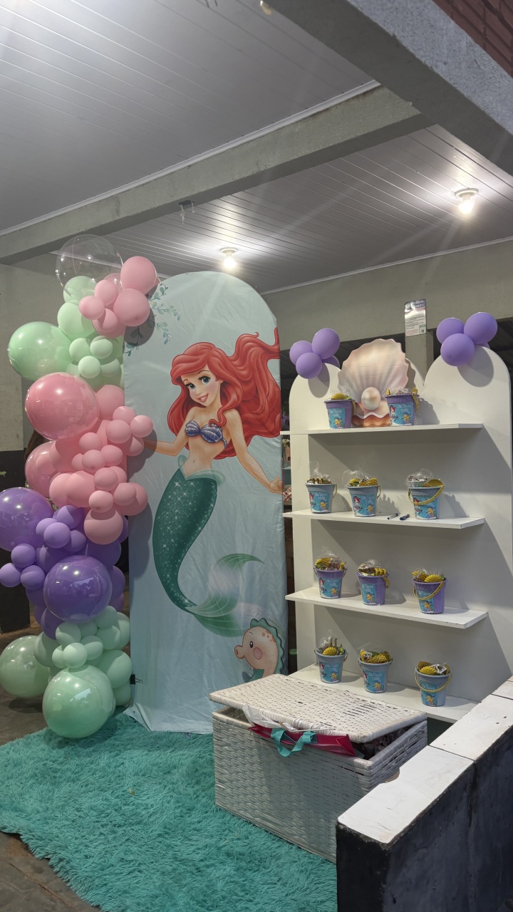 Hall de Entrada Ariel - Toque Mágico Decoração e pegue e monte