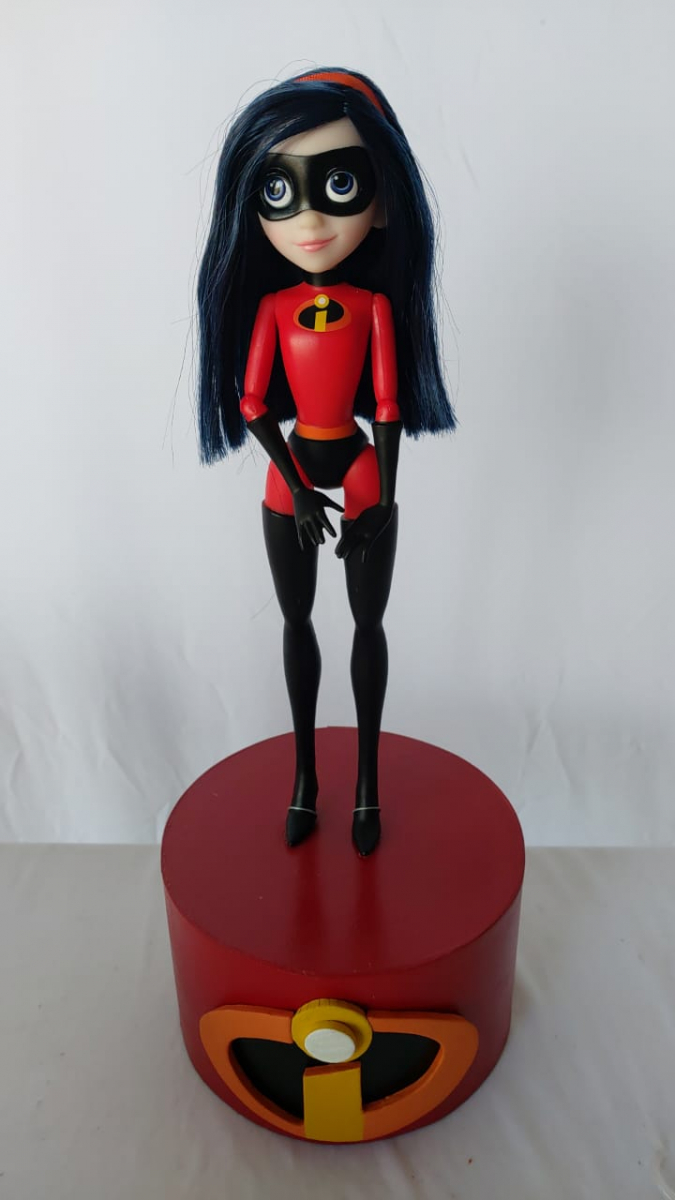 Personagem Violeta Pera Incríveis - Boutique festa locações 