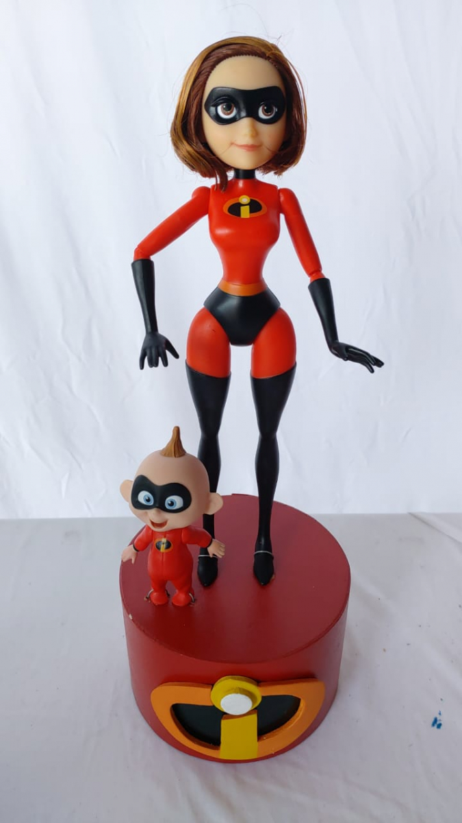 Boneca Incríveis - Boutique festa locações 
