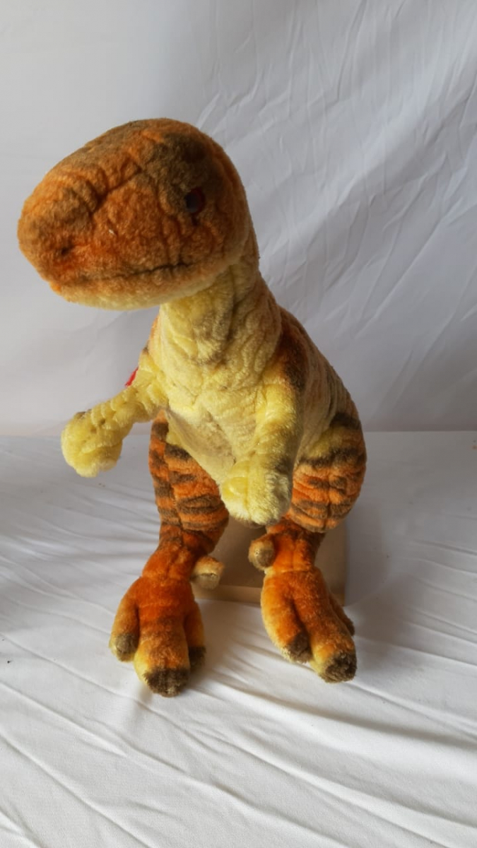 Dinossauro Amarelo Pelucia - Boutique festa locações 