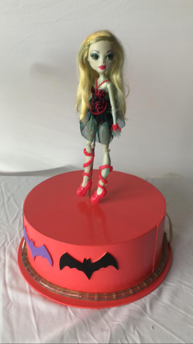 Boneca Monster High Na Base - Boutique festa locações 