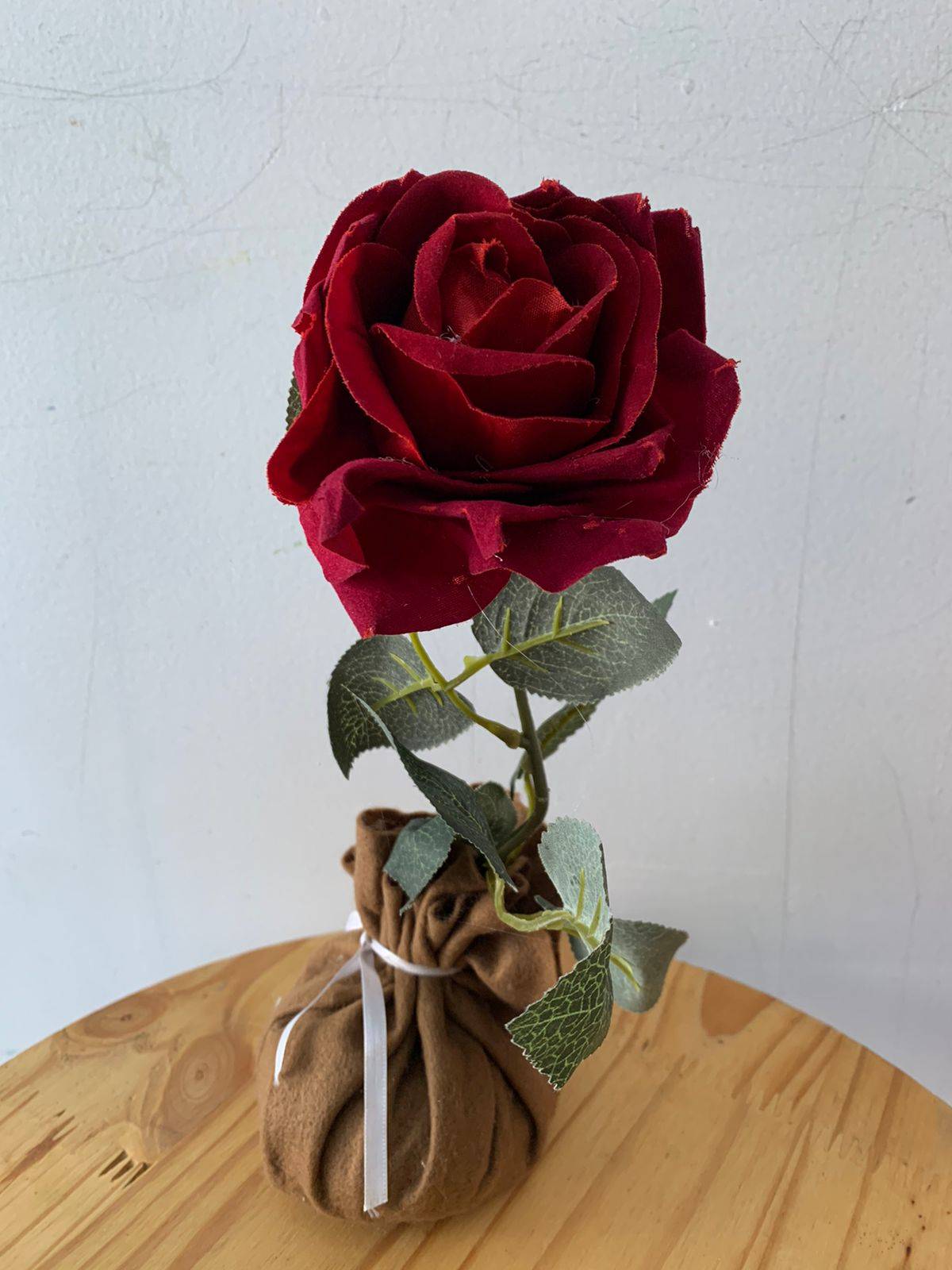 Rosa Feltro Pequeno Príncipe - Boutique festa locações 