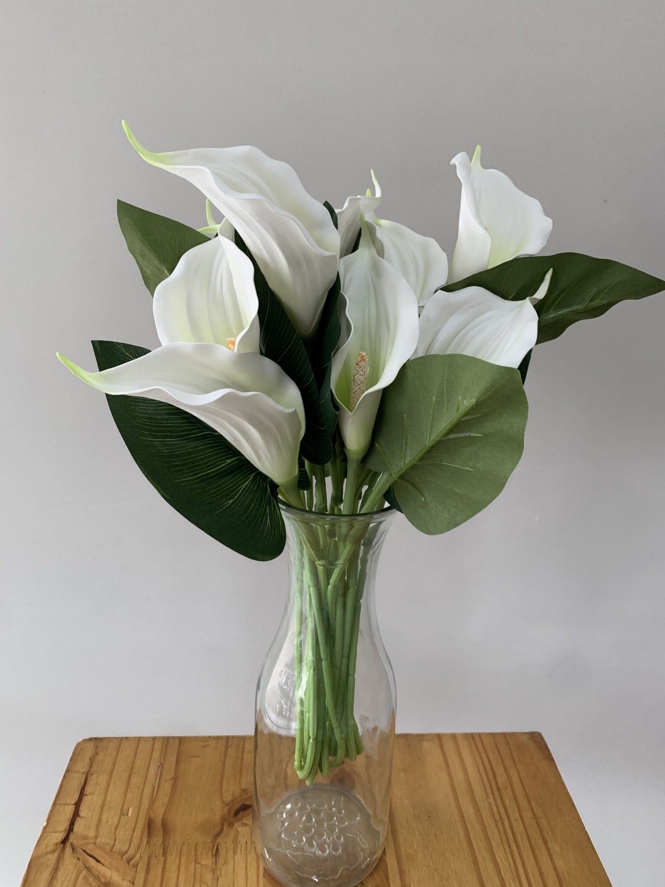 Arranjo de  Flor Copo de Leite - Boutique festa locações 