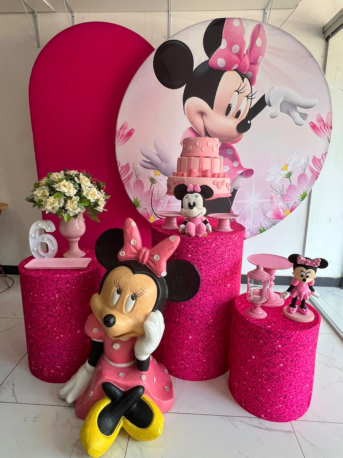 Minnie Rosa - Boutique festa locações 