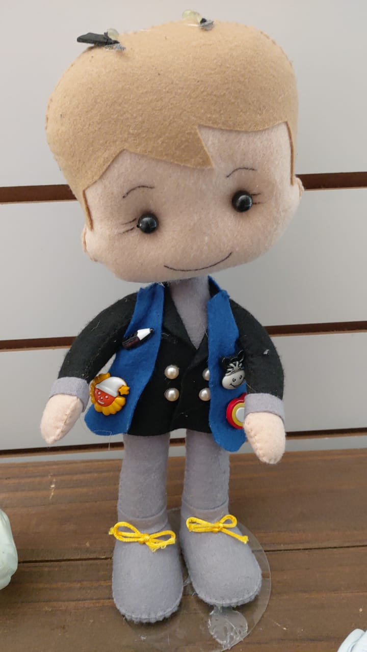 Menino Feltro - Boutique festa locações 