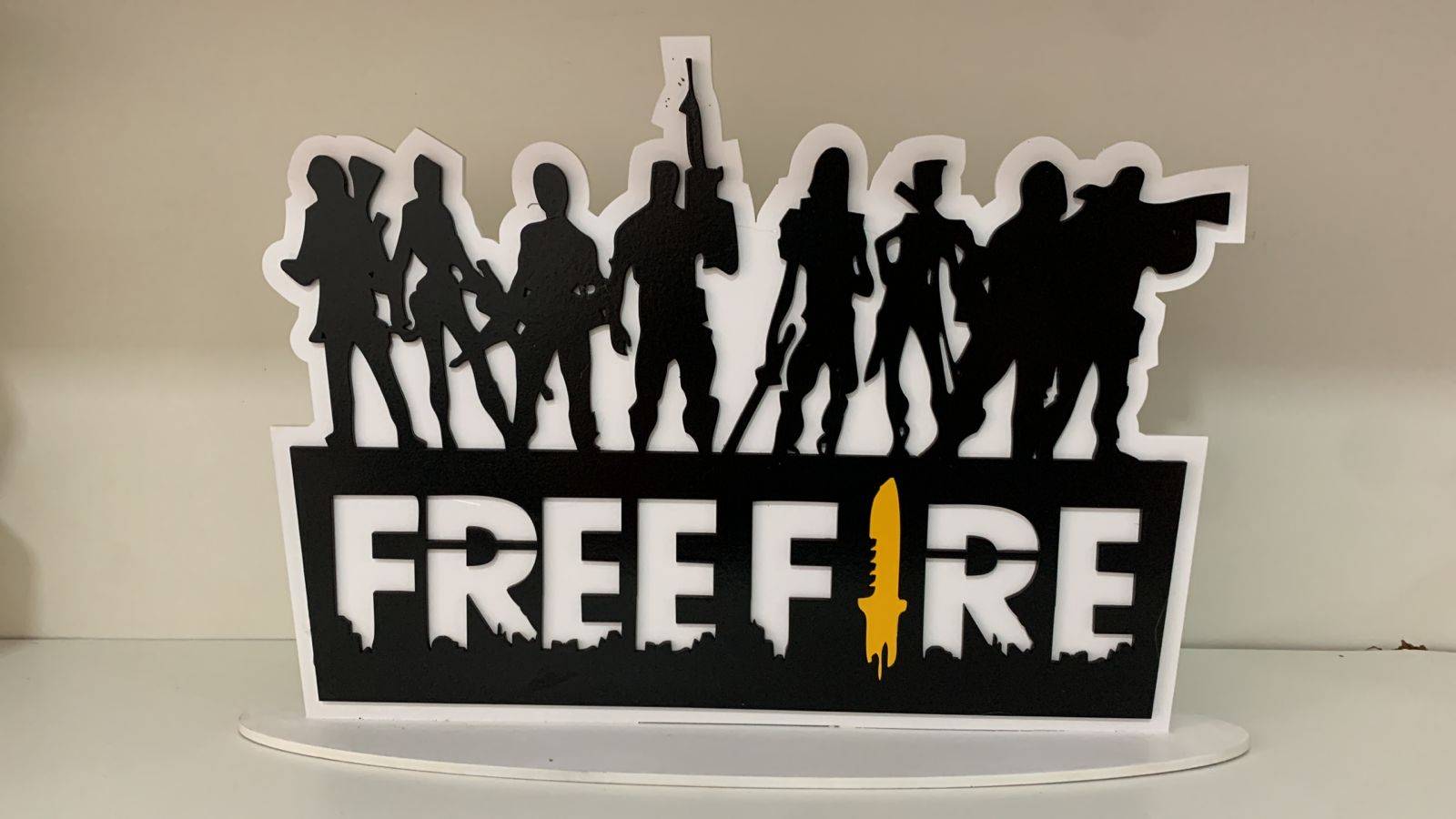 Display Mdf Free Fire - Boutique festa locações 