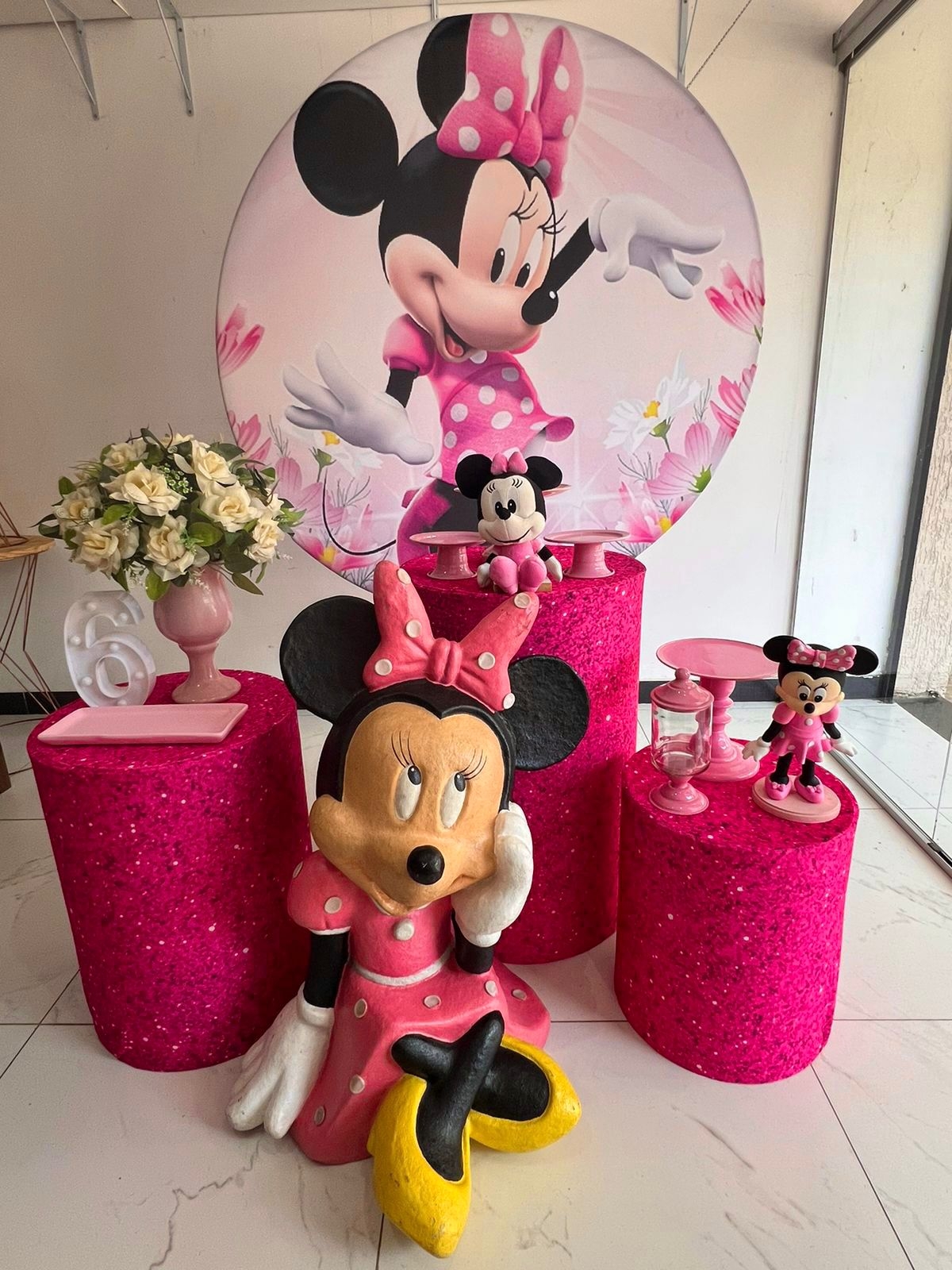 Minnie Rosa - Boutique festa locações 