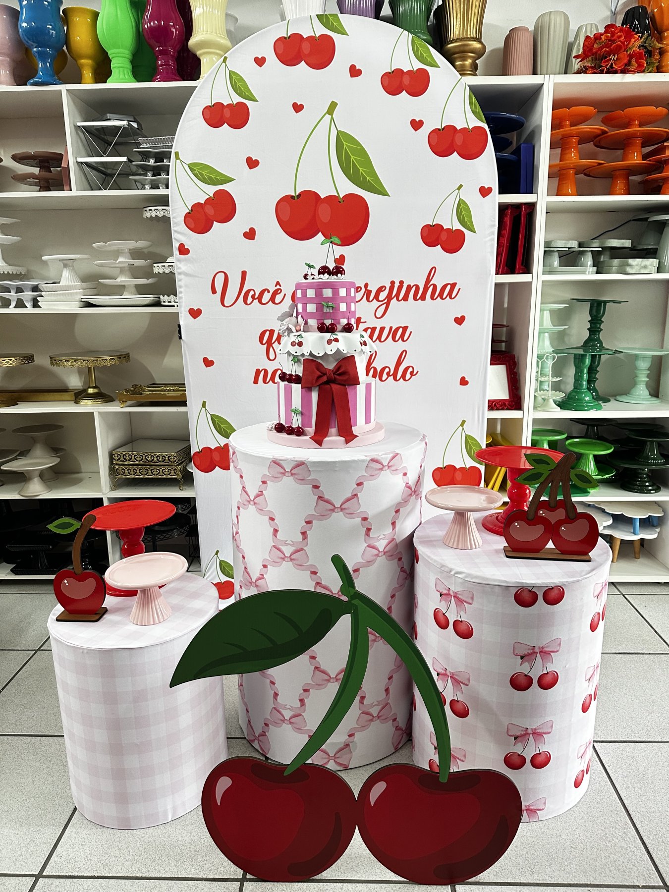 Cerejinha - Boutique festa locações 