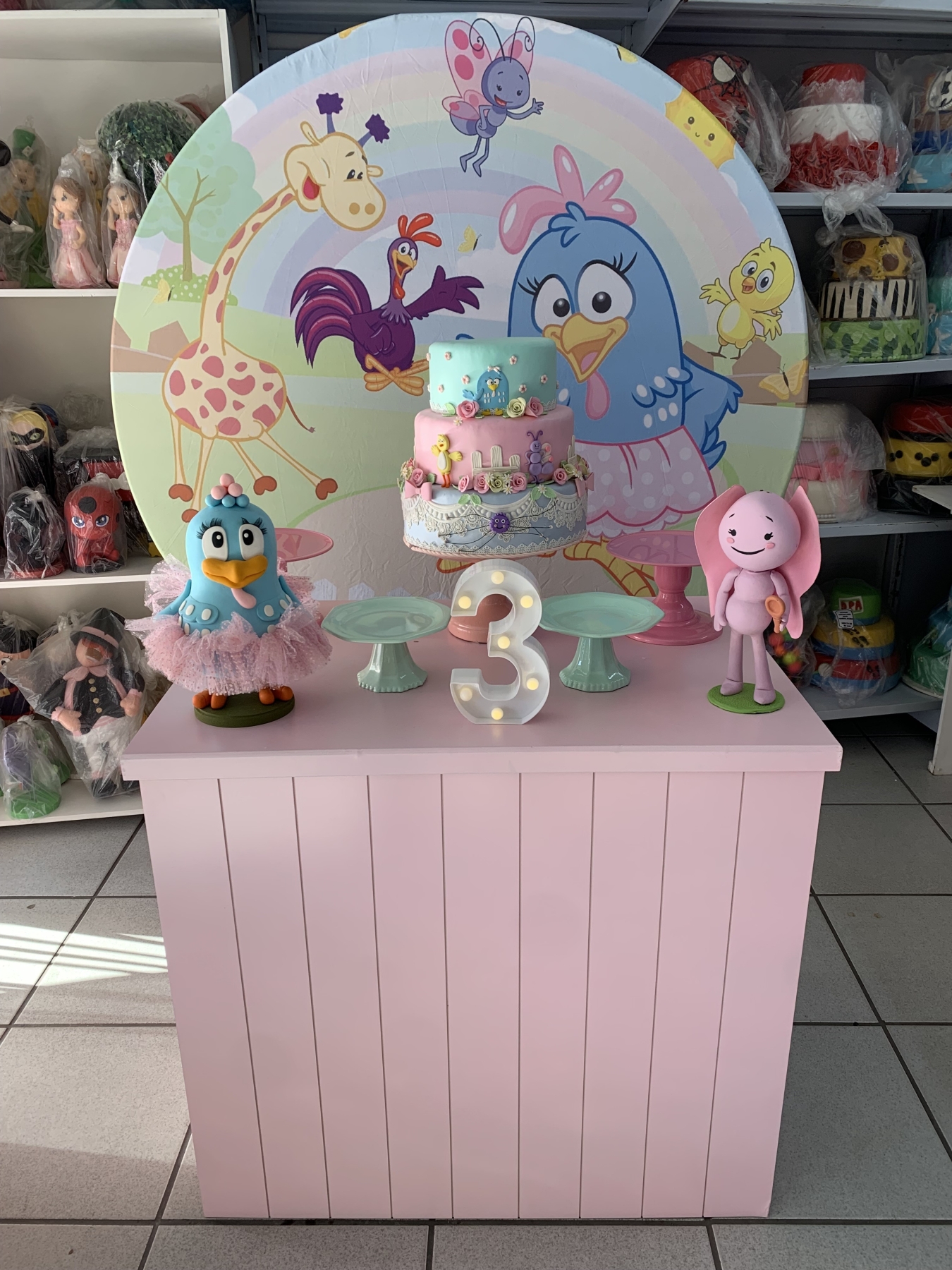 Galinha Pintadinha Rosa - Boutique festa locações 