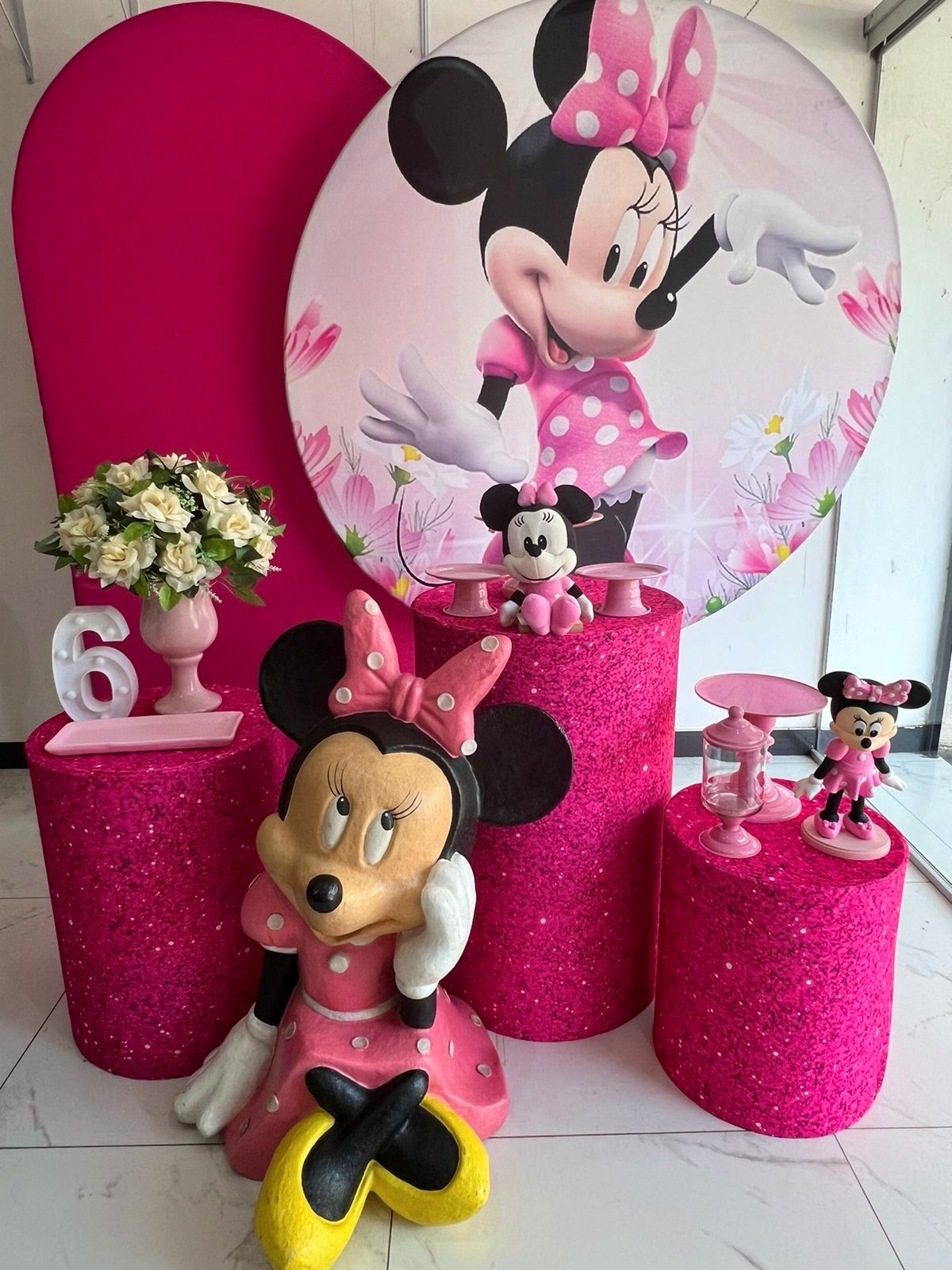 Minnie Rosa - Boutique festa locações 