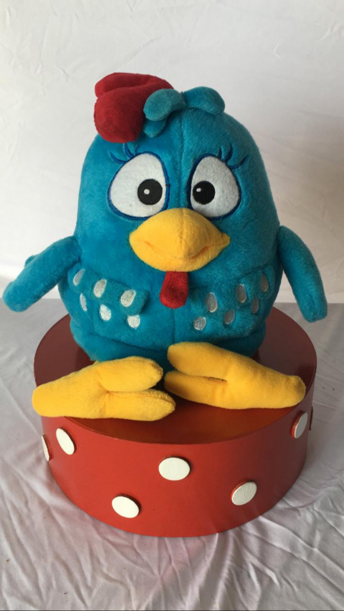 Galinha Pintadinha Pelucia 2 - Boutique festa locações 