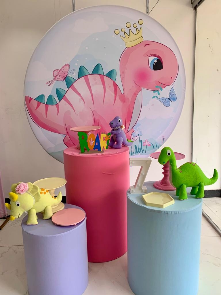 Dinossauro Baby Rosa - Boutique festa locações 