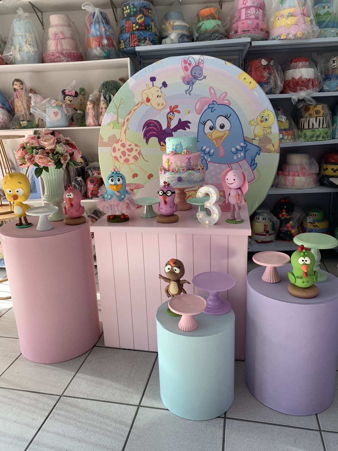 Galinha Pintadinha Rosa - Boutique festa locações 