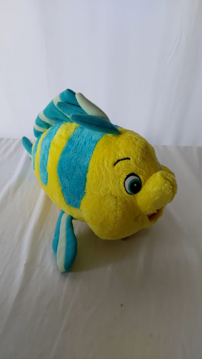 Peixe  Linguado Ariel  Pelúcia P - Boutique festa locações 