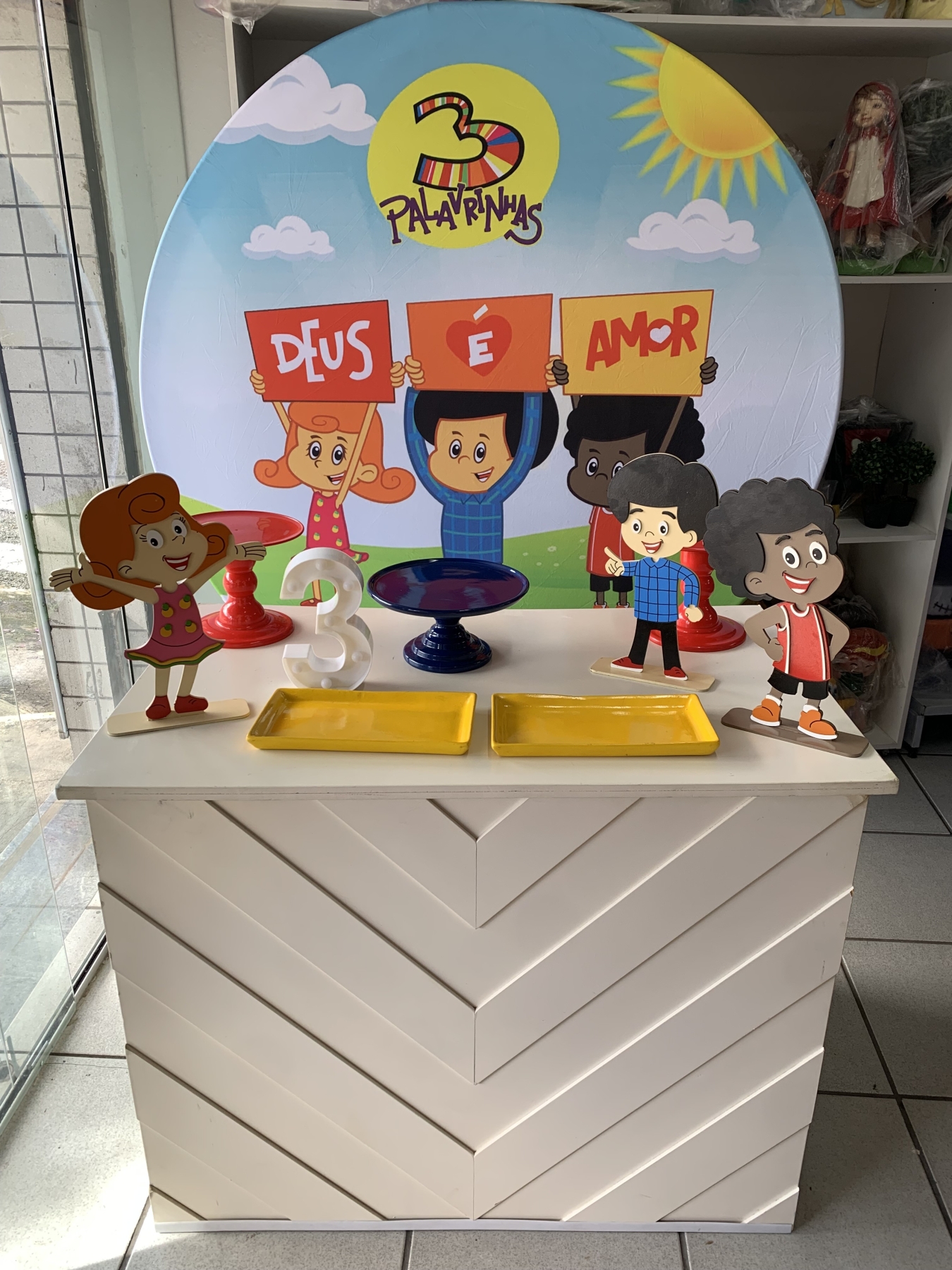 Três Palavrinhas - Boutique festa locações 