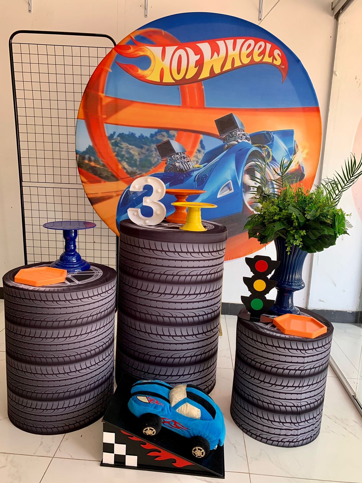 Hotwheels 3 - Boutique festa locações 