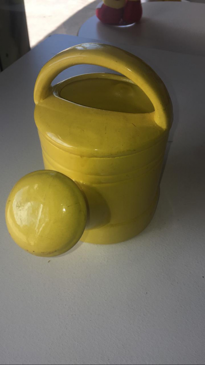 Regador Amarelo Porcelana   Jardim - Boutique festa locações 
