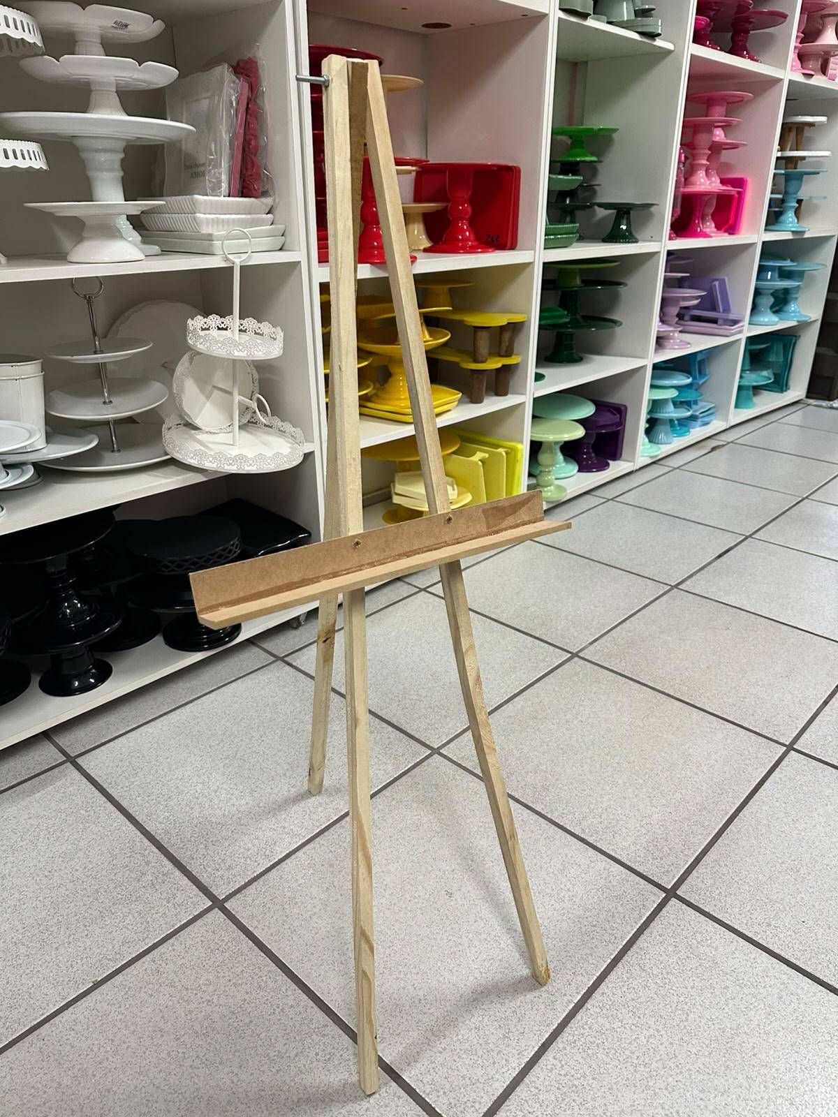 Mini Cavalete Pinus - Boutique festa locações 