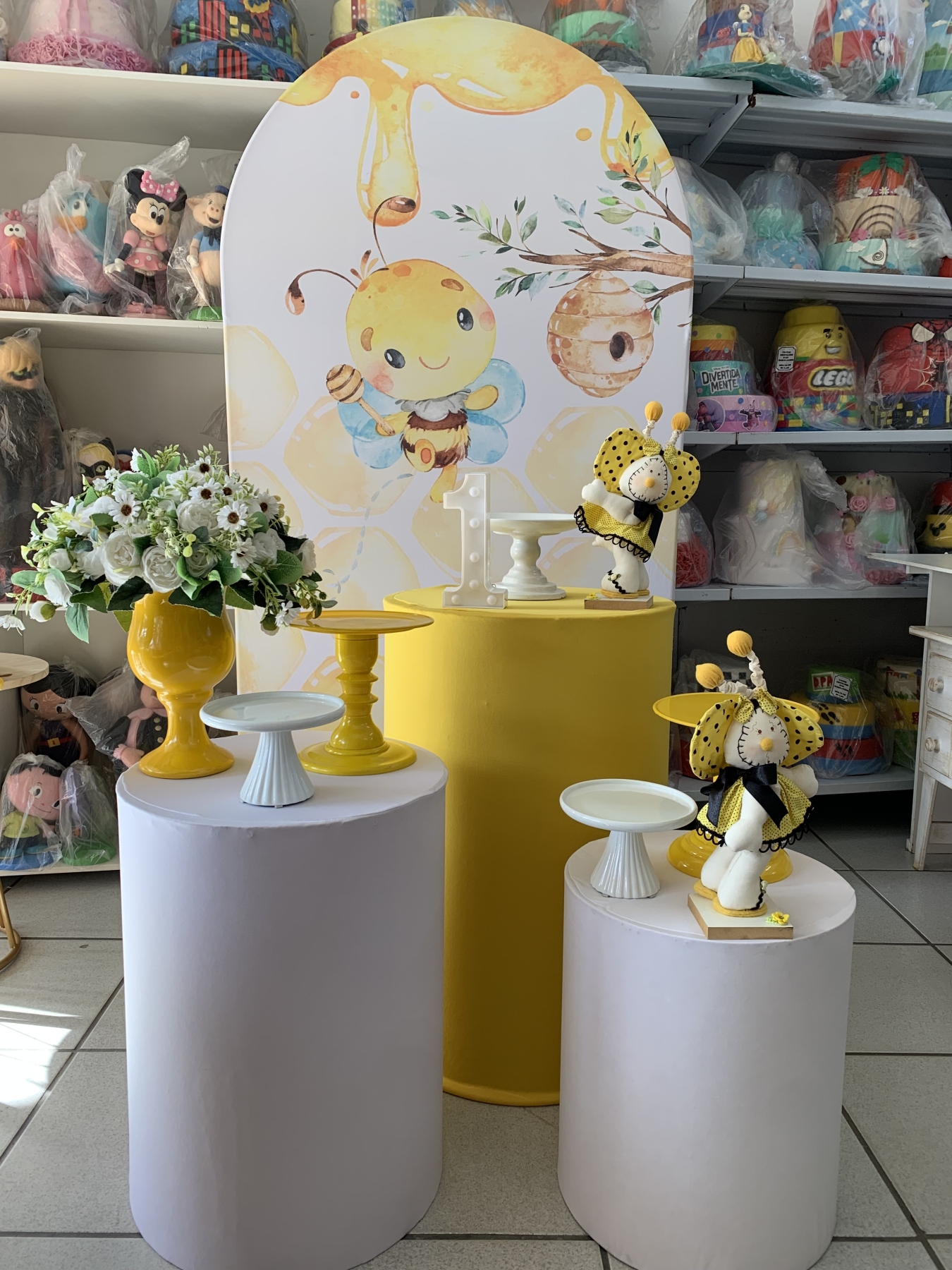 Abelhinha - Boutique festa locações 