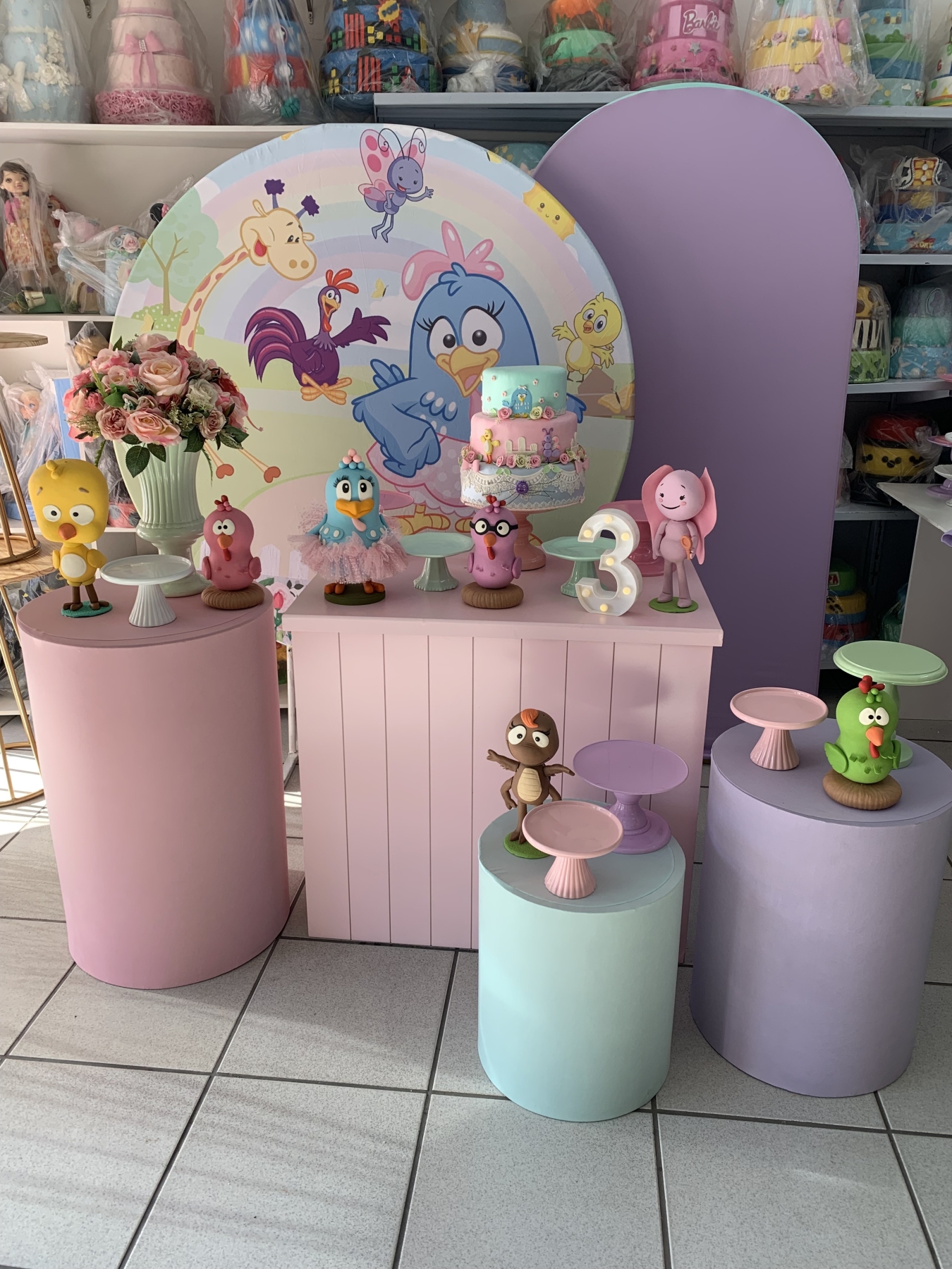Galinha Pintadinha Rosa - Boutique festa locações 
