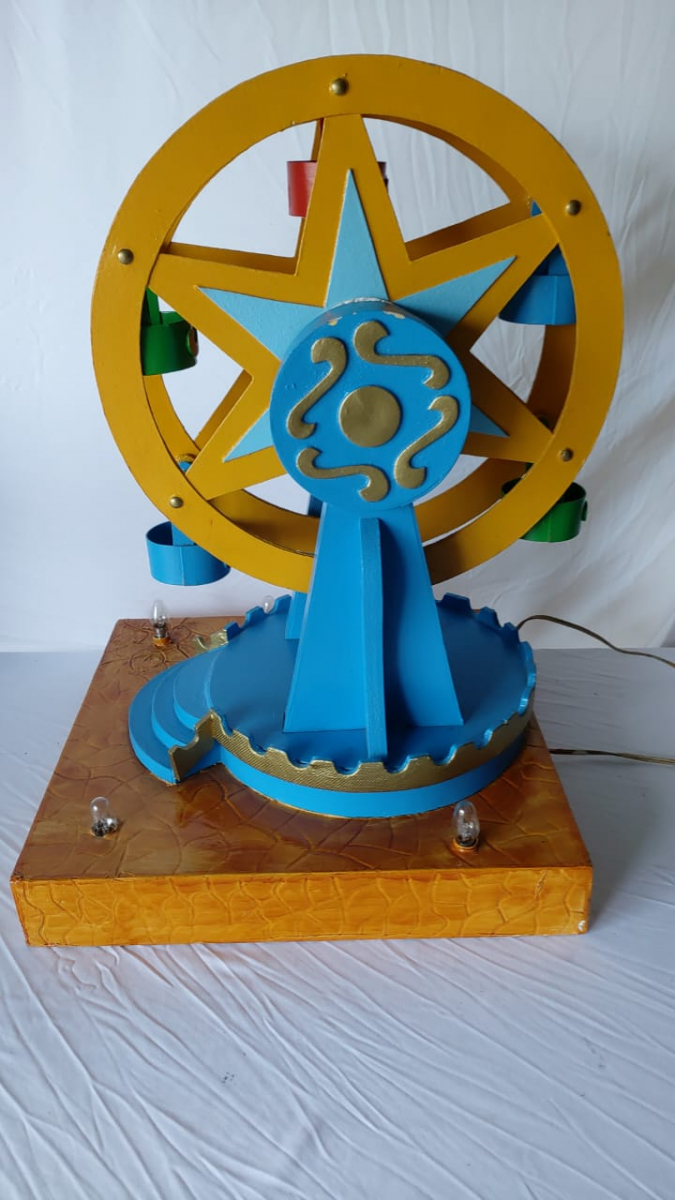 Roda Gigante Azul C/ Amarelo  Circo / Parque de Diversões Circo - Boutique festa locações 