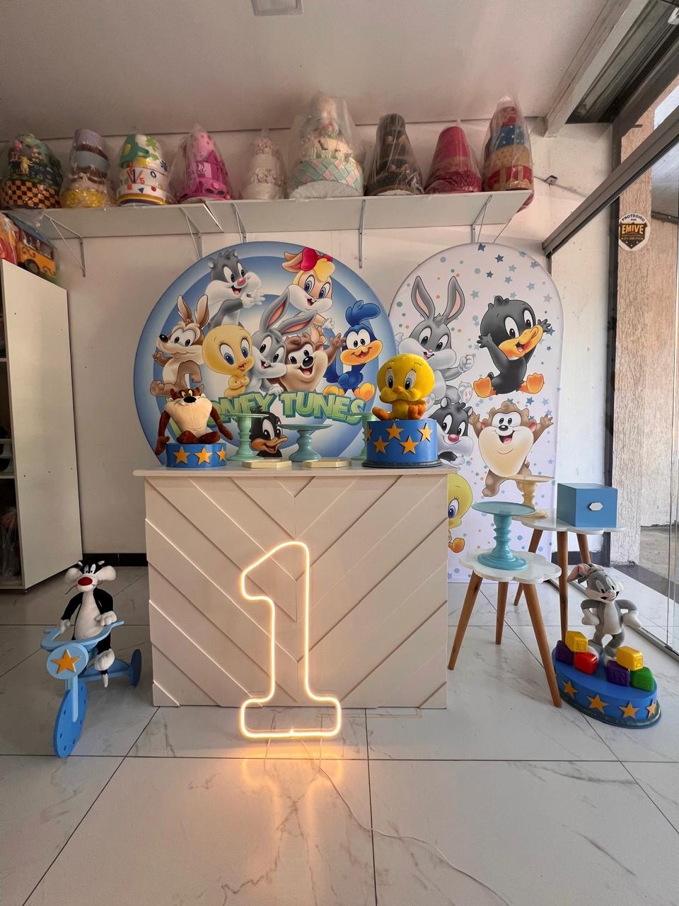 Looney Tunes Com Número de Led - Boutique festa locações 