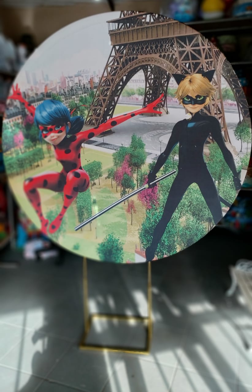 Capa Painel Ladybug / Miraculous 1,5M - Boutique festa locações 